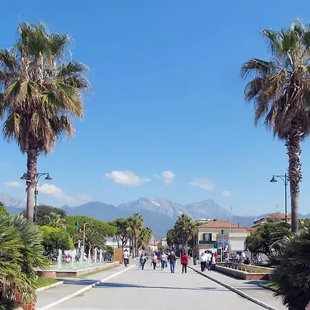 Marzia By Interhome Villa Forte dei Marmi